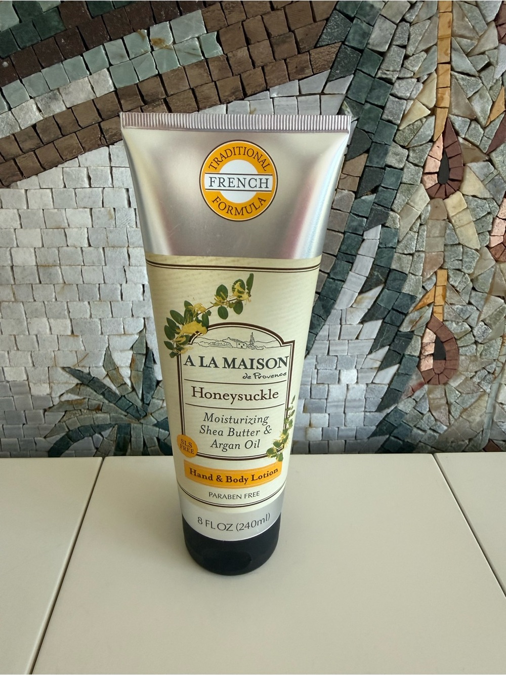 A La Maison Honeysuckle Hand & Body Lotion - Cream